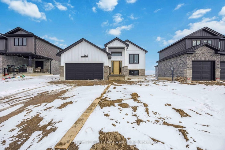 639 Ketter Way - Plympton Wyoming Detached for Sale, 3 Bedrooms (X12606090)