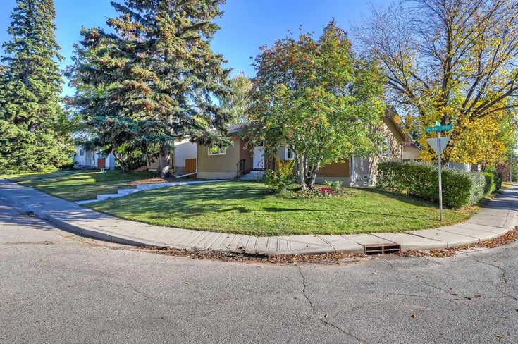 5219 Valiant Drive NW - Varsity Detached for Sale, 5 Bedrooms (A2263796)