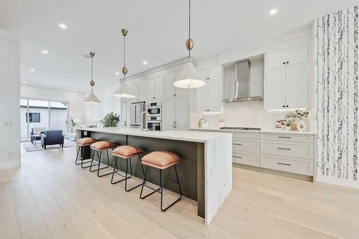 1728 19 Avenue NW - Capitol Hill Detached for Sale, 4 Bedrooms (A2278016)