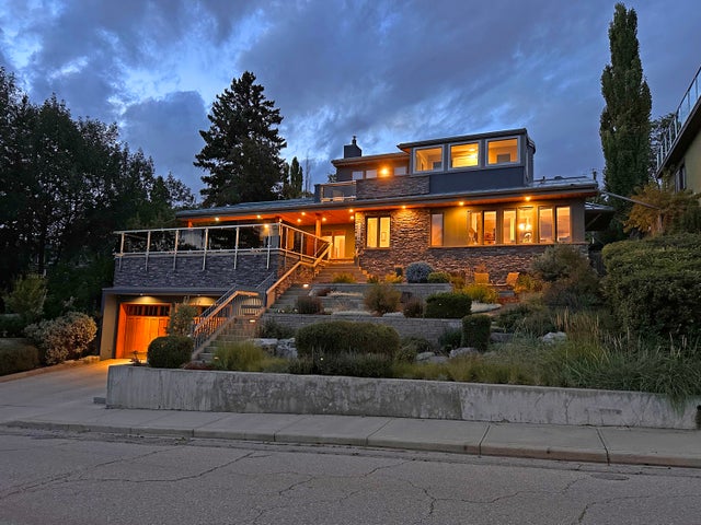 1720 12 Avenue NW - Hounsfield Heights/Briar Hill Detached for Sale, 5 Bedrooms (A2250479)