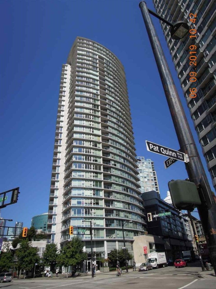 1002 689 Abbott Street - Downtown VW Apartment/Condo for sale, 2 Bedrooms (R2408105)