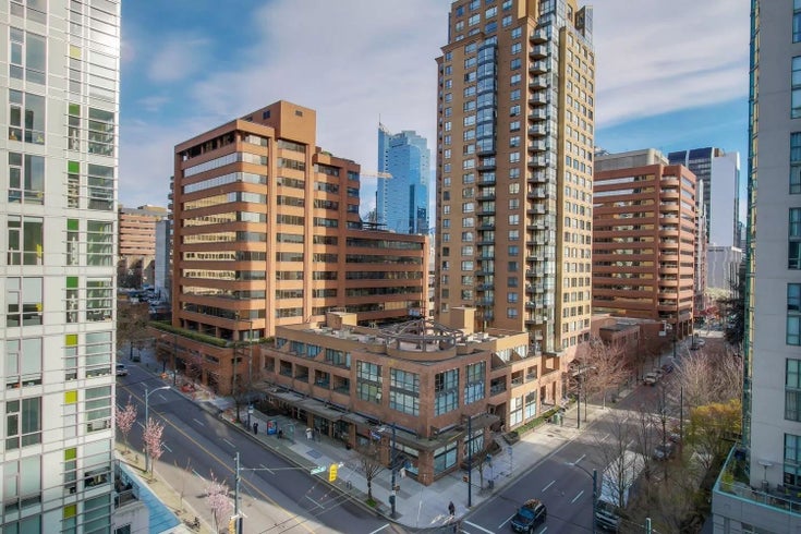 2009 1189 Howe Street - Downtown VW Apartment/Condo, 1 Bedroom (R2730022)