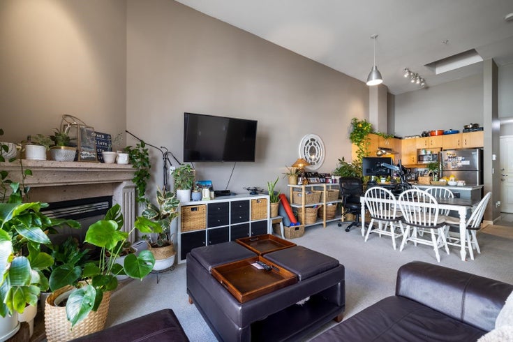 408 2181 W 10TH AVENUE - Kitsilano Apartment/Condo, 1 Bedroom (R2624578)