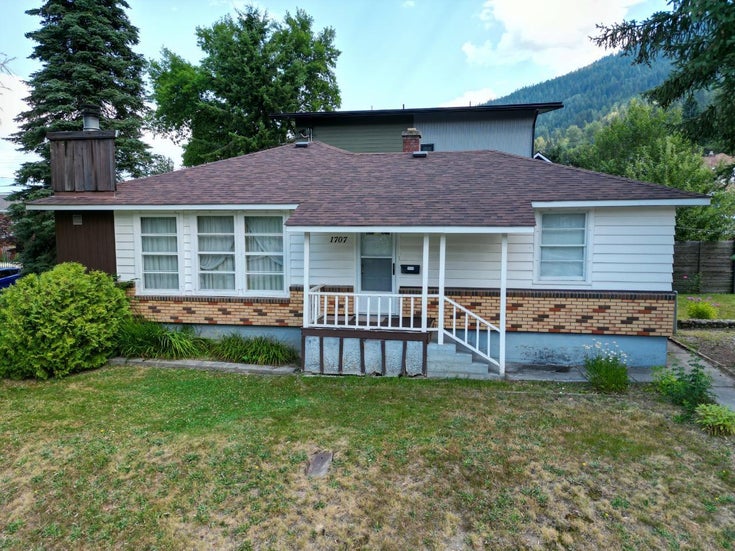 1707 KOOTENAY STREET - Nelson House for sale, 2 Bedrooms (2469569)