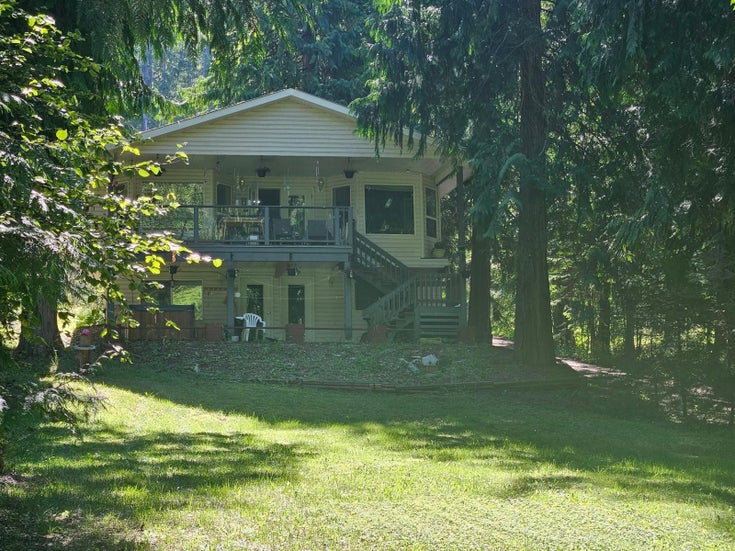 534 BAYVIEW ROAD - Nakusp House for Sale, 2 Bedrooms (2474685)