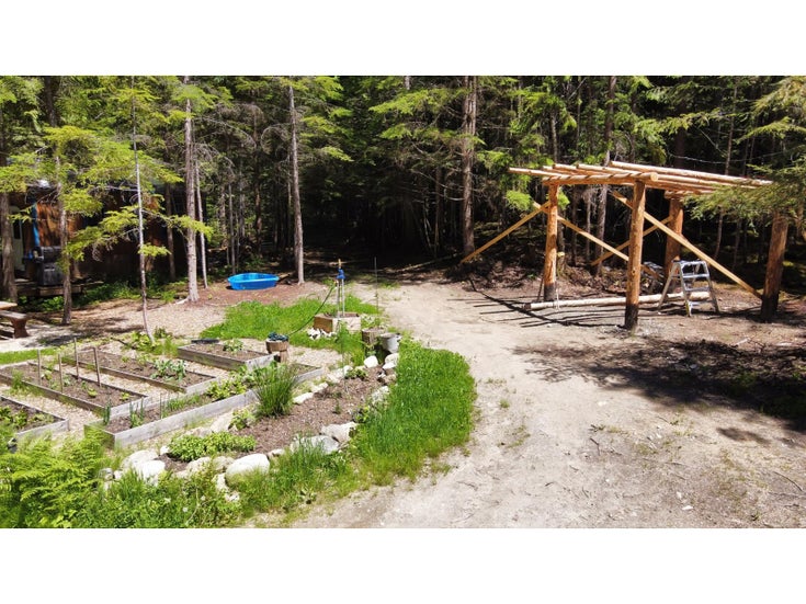 769 BEECH ROAD - Nakusp for Sale(2477359)