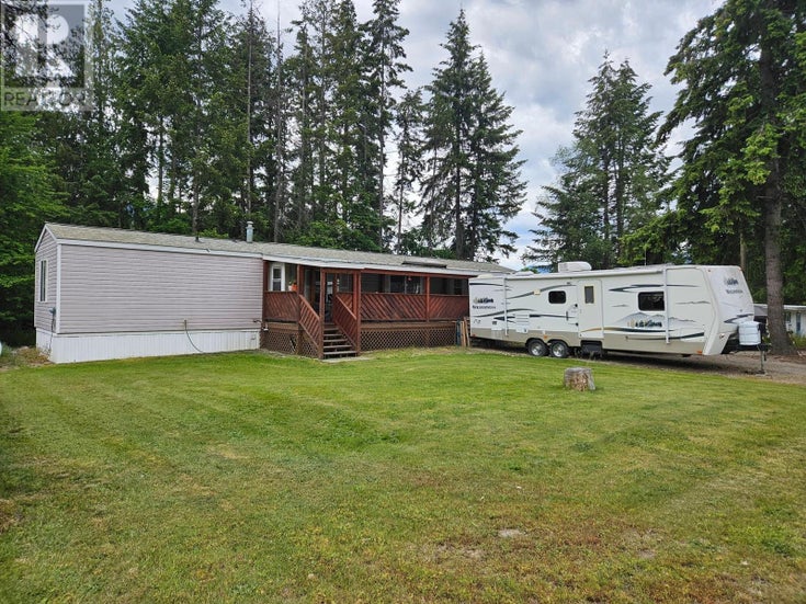 719 9TH  NW Avenue - Nakusp Manufactured Home for Sale, 2 Bedrooms (2477718)