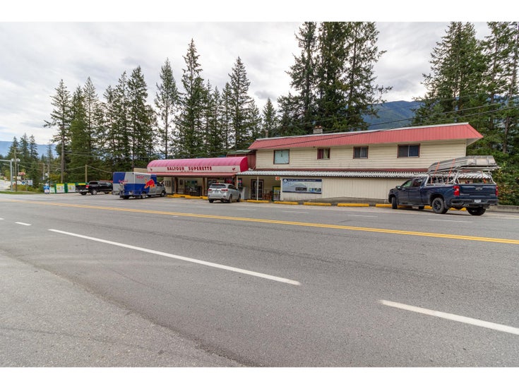 7824 HIGHWAY 3A - Kokanee Creek To Balfour for Sale(2480022)