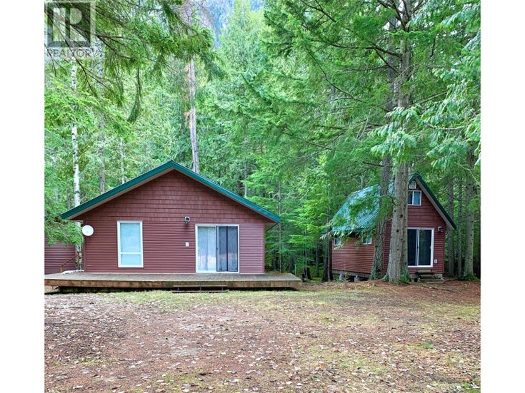 3848 ROCK ISLAND Road - Nakusp House for Sale, 2 Bedrooms (10340019)