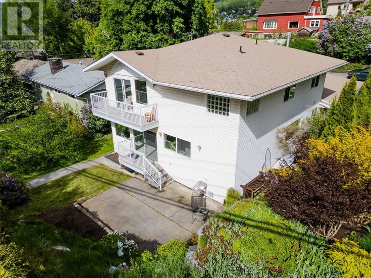 1207 McQuarrie Avenue - Nelson House for Sale, 4 Bedrooms (10348495)