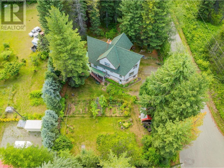 4826 FLETCHER CREEK FRONTAGE Road - Fletcher Creek House for Sale, 3 Bedrooms (10348806)