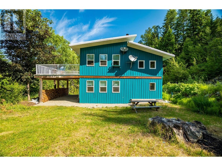 8140 6 Highway - Lemon Creek House for Sale, 2 Bedrooms (10351307)