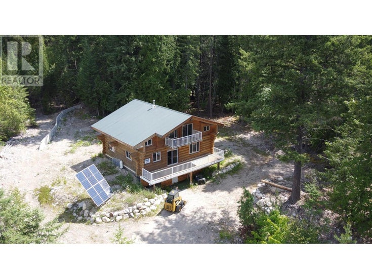 7733 Campbell Creek Road Lot# 9 - Kaslo House for Sale, 3 Bedrooms (10353645)