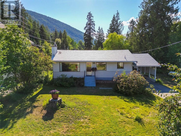 1420 Crease Avenue - Nelson House for Sale, 3 Bedrooms (10354510)