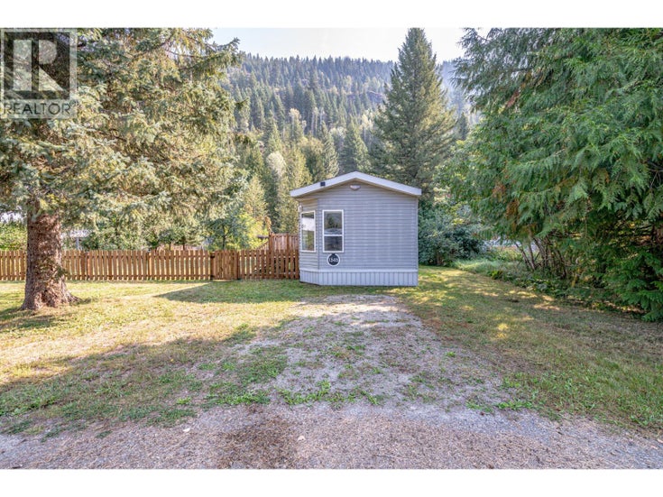 1345 Airport Road - Salmo Manufactured Home for Sale, 2 Bedrooms (10361969)