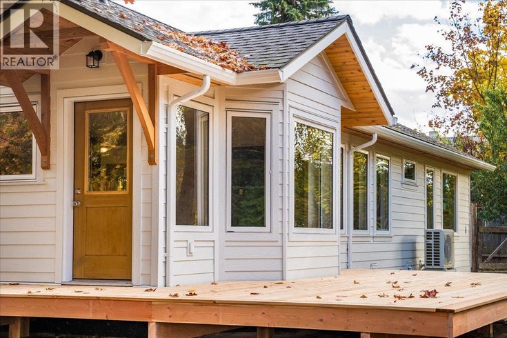 603 Main Street - Slocan House for Sale, 3 Bedrooms (10366517)