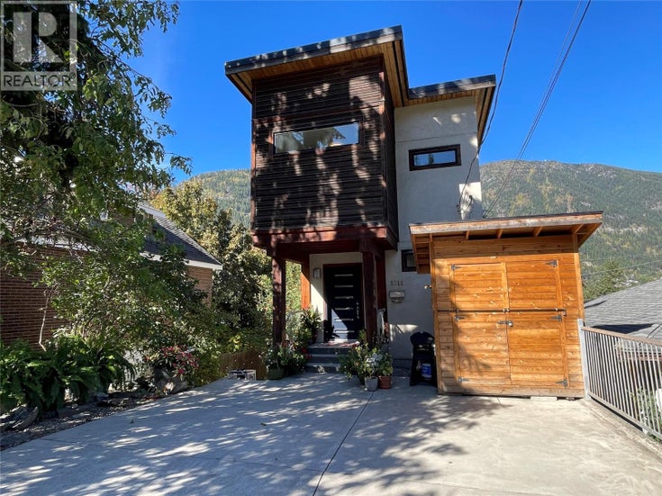 1211 Front Street - Nelson House for Sale, 4 Bedrooms (10371812)