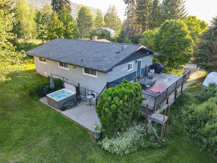 2761 Blewett Rd - Nelson Single Family, 4 Bedrooms (2466269)