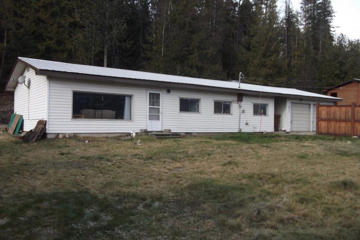 6421 Highway 31 - Balfour to Kaslo West Single Family, 3 Bedrooms (2455803)