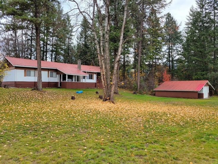 320 Eagle Crescent - Nakusp Rural Single Family, 3 Bedrooms (2461712)