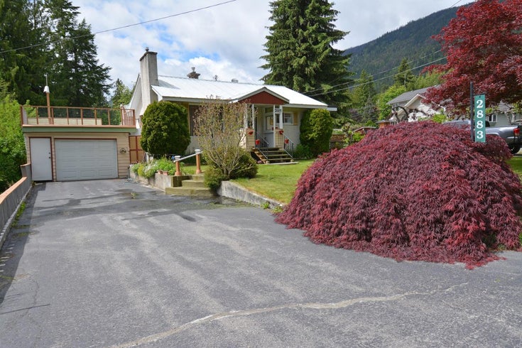 2883 Barnes Road - North Nelson to Kokanee Creek Single Family for sale, 2 Bedrooms (2458949)