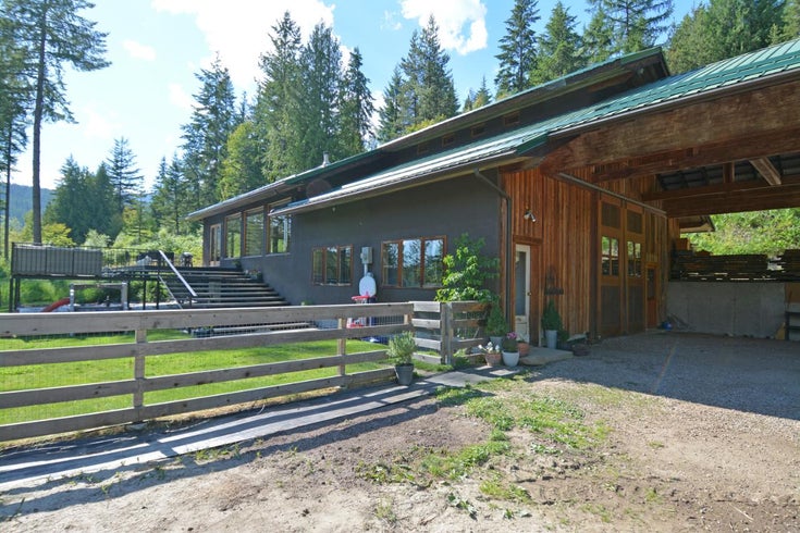 4505 Bain Road - Nelson West/South Slocan Single Family, 4 Bedrooms (2459489)