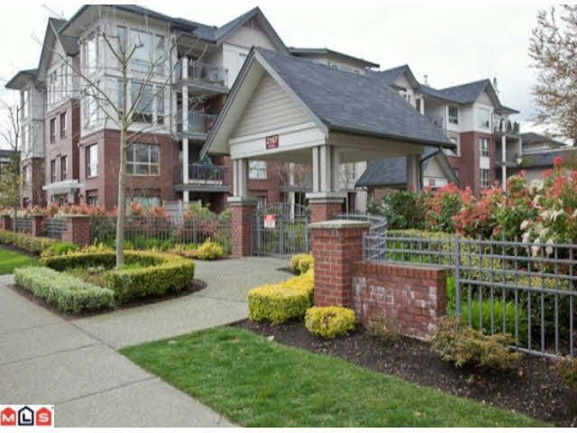 403 2167 152nd Street - Sunnyside Park Surrey Apartment/Condo for sale, 2 Bedrooms (F1017515)