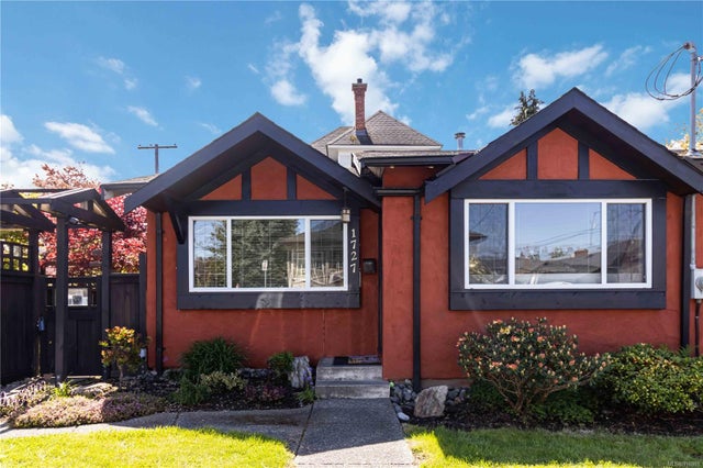 1727 Lillian Rd - Vi Fairfield East Half Duplex for Sale, 2 Bedrooms (996988)