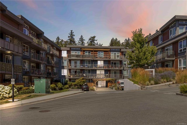 215 - 110 Presley Pl - VR Six Mile Condo Apartment for Sale, 2 Bedrooms (1008000)