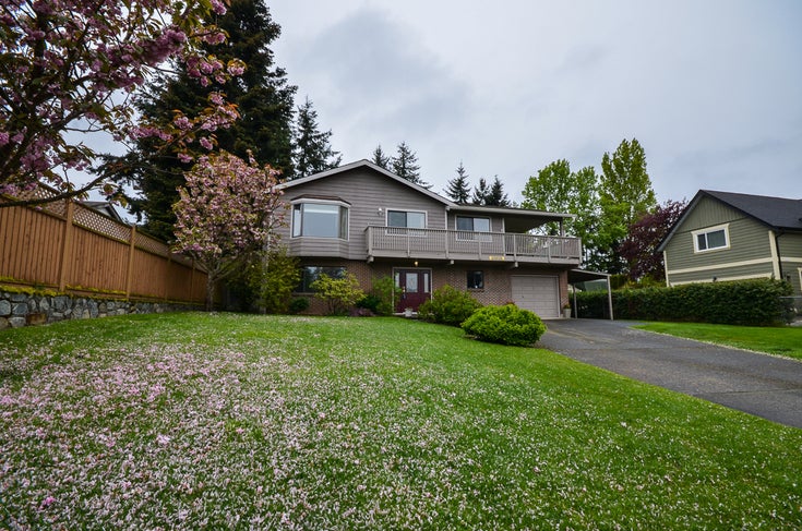  8090 Jewett Pl - CS Saanichton Single Family Residence, 5 Bedrooms (699775)