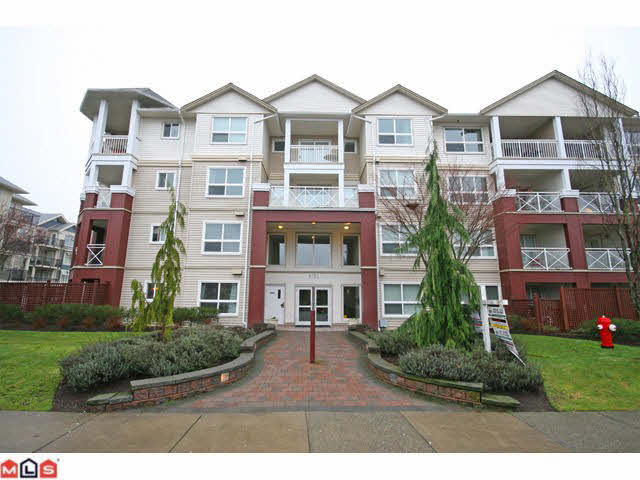 212 8068 120a Street - Queen Mary Park Surrey Apartment/Condo for sale, 1 Bedroom (F1101340)
