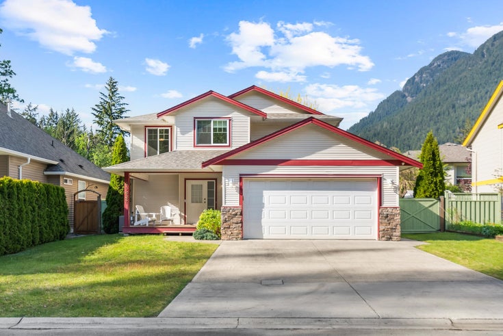 65887 Park Avenue - Kawkawa Lake Single Family Residence for Sale, 3 Bedrooms (R2994586)