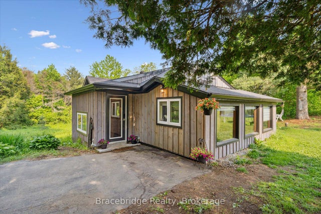 1151 Beatrice Town Line - Monck (Bracebridge) Detached for Sale, 3 Bedrooms (X12221739)