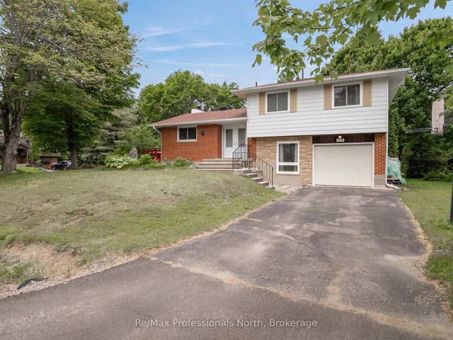 600 David Street - Muskoka (S) Detached for Sale, 3 Bedrooms (X12239979)