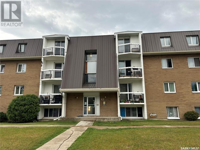 24 43 Centennial STREET - Regina Apartment for Sale, 1 Bedroom (SK012402)