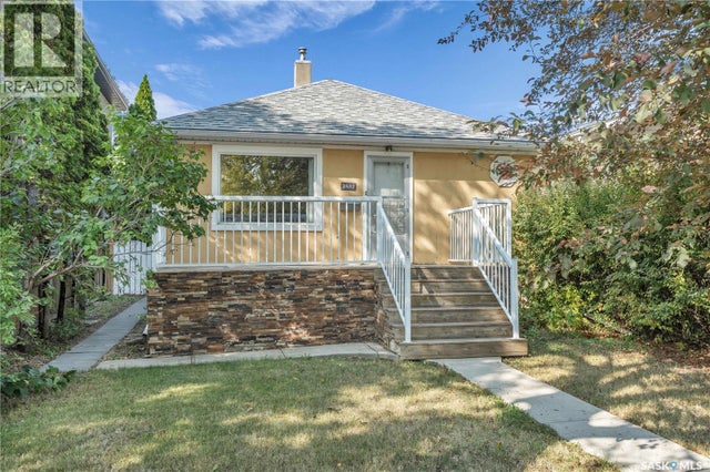 2532 Reynolds STREET - Regina House for Sale, 3 Bedrooms (SK018123)