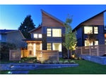 304 W 21ST ST - Central Lonsdale House/Single Family for sale, 4 Bedrooms (V1029418) #1