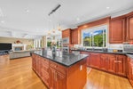 717 Shaw Avenue - Coquitlam West Single Family Residence for Sale, 8 Bedrooms (R3138754)# - 17