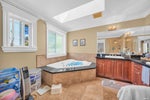 717 Shaw Avenue - Coquitlam West Single Family Residence for Sale, 8 Bedrooms (R3138754)# - 28