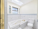 825 Everett Crescent - Sperling-Duthie Single Family Residence for Sale, 9 Bedrooms (R3176713)# - 20