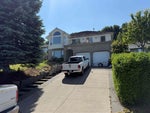 8607 Sunrise Drive - Chilliwack Mountain Single Family Residence for Sale, 4 Bedrooms (R3011001) #2
