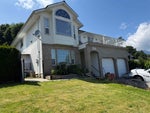 8607 Sunrise Drive - Chilliwack Mountain Single Family Residence for Sale, 4 Bedrooms (R3011001) #3
