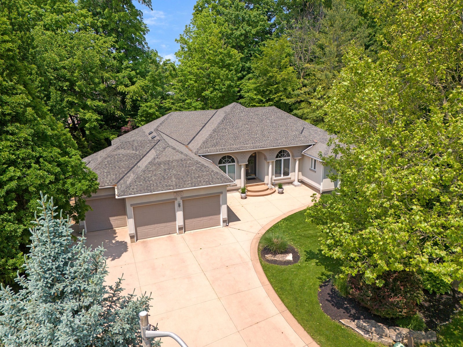 500 Fox Cove Place exterior