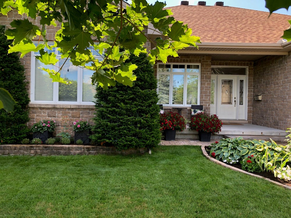 49 Brightside Ave, Stittsville - (side garden view) (Stittsville home for sale)