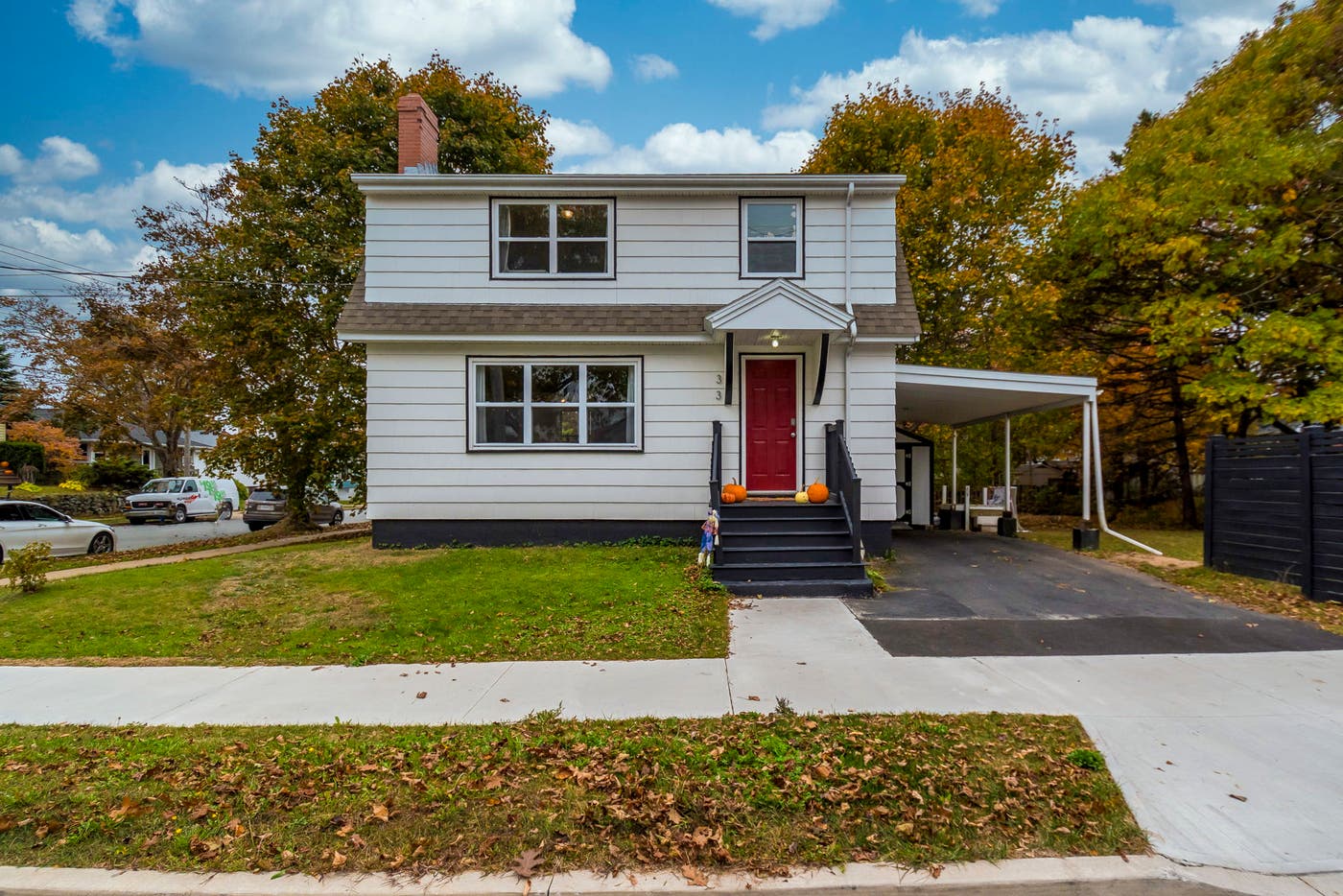 33 Pinehill Road, Dartmouth