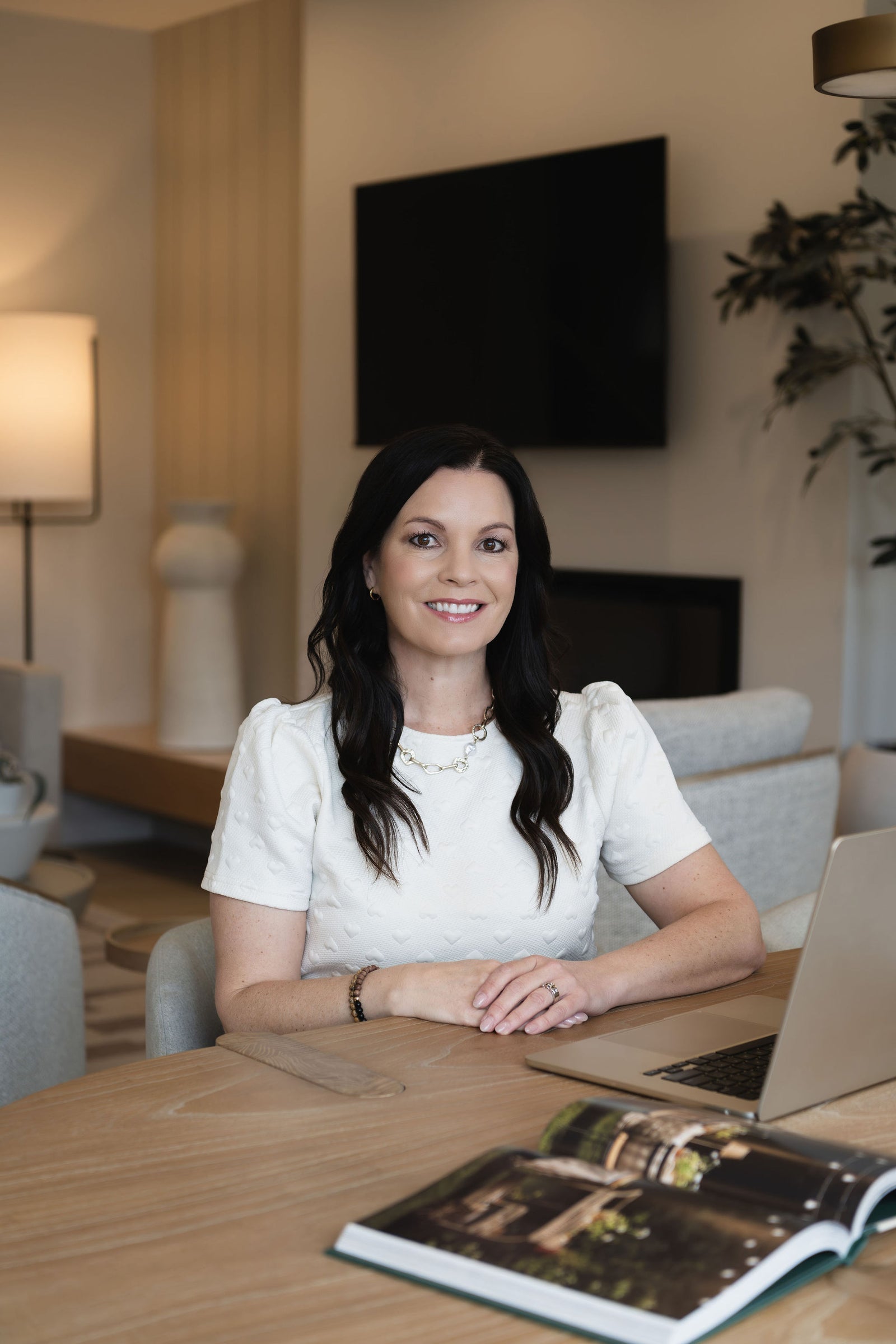 alt=Crystal Jepp Calgary real estate agent headshot