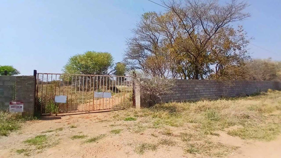 Wall fence Gaborone North Plots