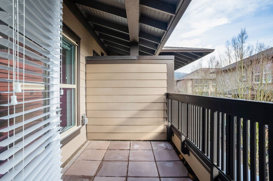 304 1468 St. Andrews Ave., North Vancouver - Patio