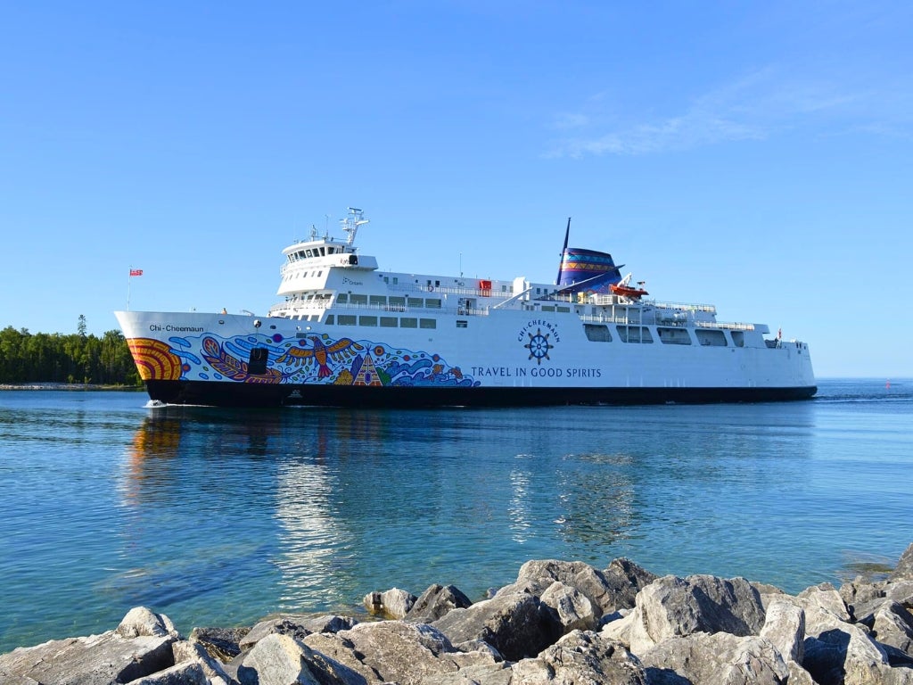 Photo of the MS Chi Cheemaun ferry coming into South Baymouth dock.