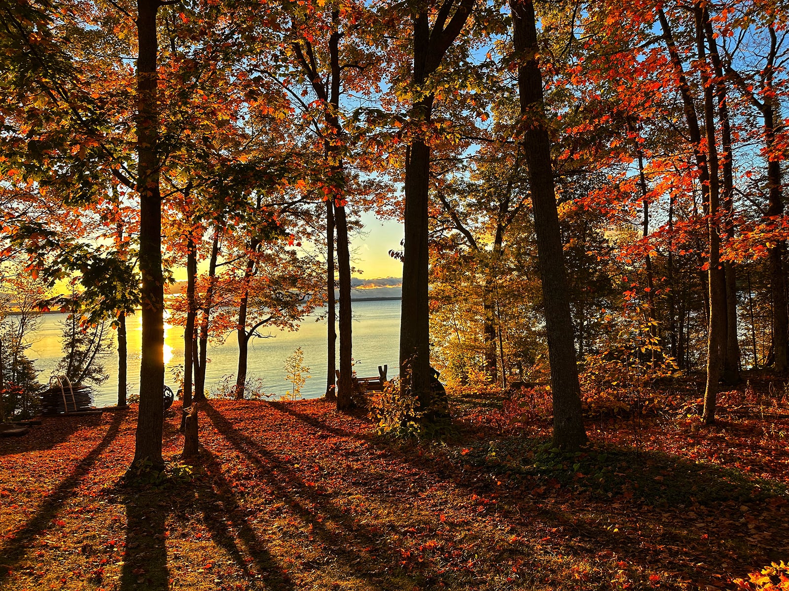 Quiet and colourful autumn waterfront view of Lake Manitou, Manitoulin Island